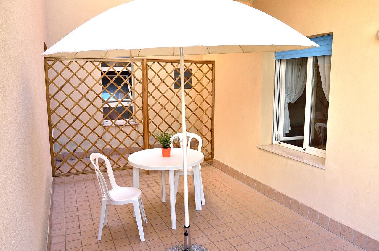 Residence Verbena Rímini Exterior foto